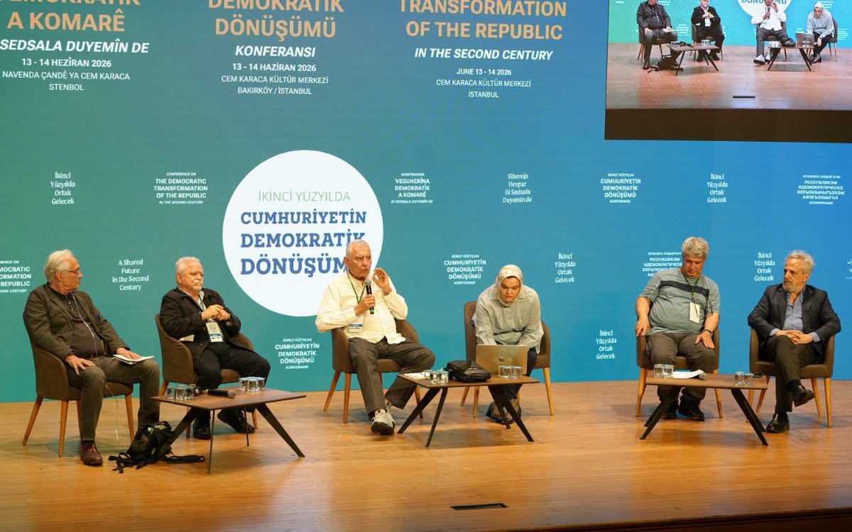 Kıro'nun Türk Cumhuriyeti'ni Demokratikleştirme Misyonu - Kamal Soleimani