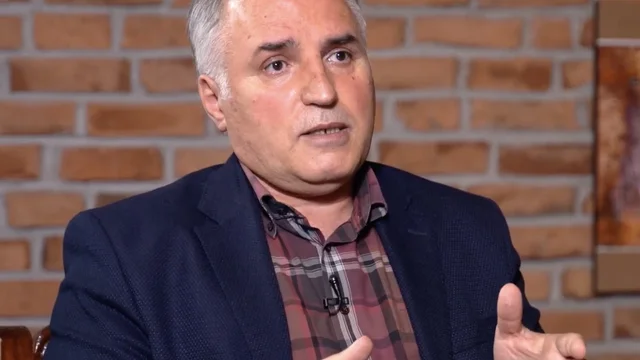 Dîrok û Zimanê Kurdî - Seid Veroj